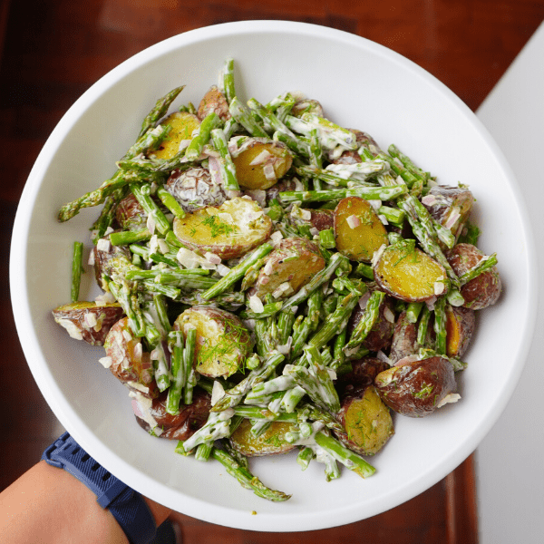 ensalada de papas con espárragos